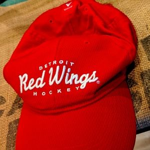 NWOT Detroit Red Wings Unisex Cap